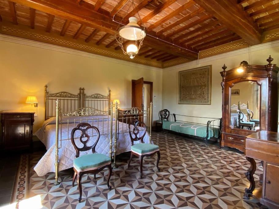 Tenuta Uzielli An Elegant Countryside Villa Monteriggioni Eksteriør billede