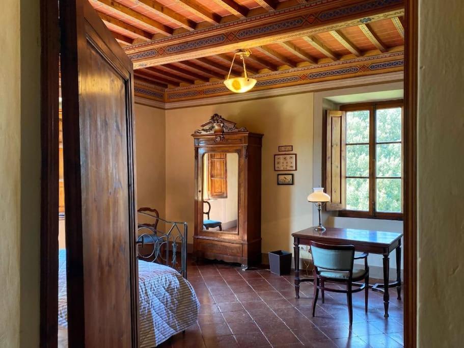 Tenuta Uzielli An Elegant Countryside Villa Monteriggioni Eksteriør billede