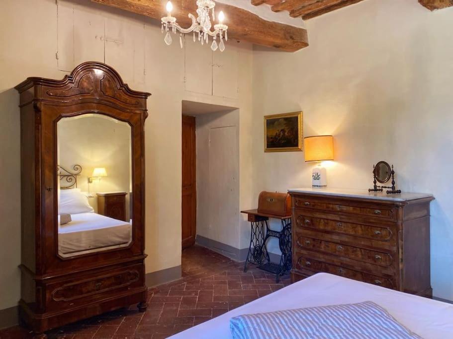 Tenuta Uzielli An Elegant Countryside Villa Monteriggioni Eksteriør billede