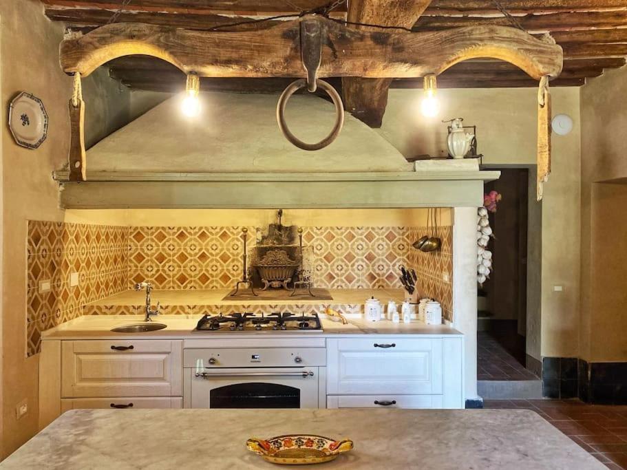 Tenuta Uzielli An Elegant Countryside Villa Monteriggioni Eksteriør billede