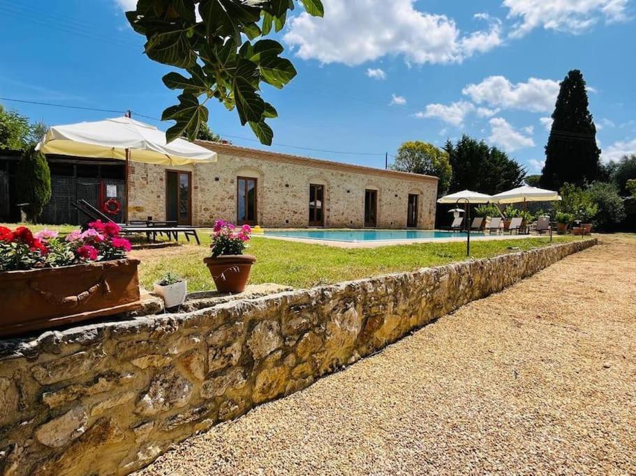 Tenuta Uzielli An Elegant Countryside Villa Monteriggioni Eksteriør billede