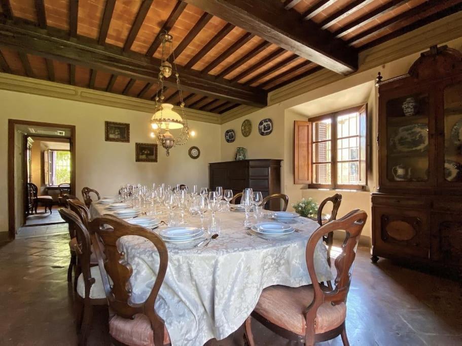 Tenuta Uzielli An Elegant Countryside Villa Monteriggioni Eksteriør billede
